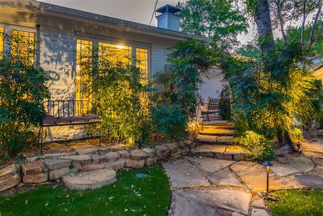 7000 Lowery Lane, North Richland Hills, TX 76182