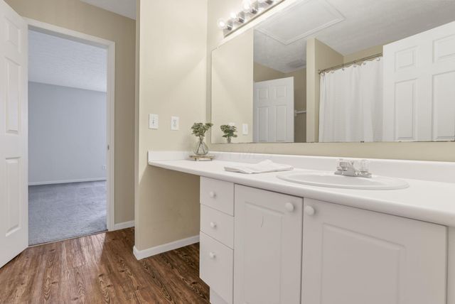 1945 Bashan Drive, Columbus, OH 43228