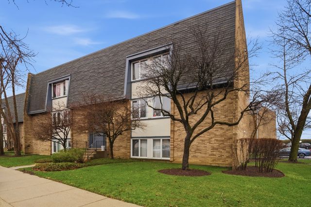 2113 Ammer Ridge Court 301, Glenview, IL 60025