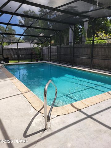 953 SANDLE WOOD Drive, Port Orange, FL 32127