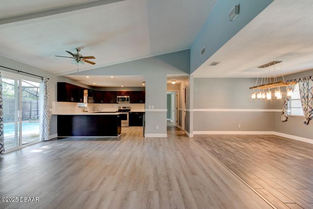 953 SANDLE WOOD Drive, Port Orange, FL 32127
