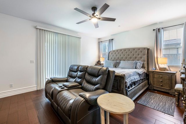 1047 Maine Avenue, Clovis, CA 93619