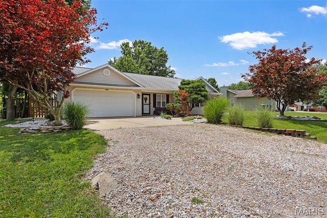 1092 Barbados Drive, Edwardsville, IL 62025