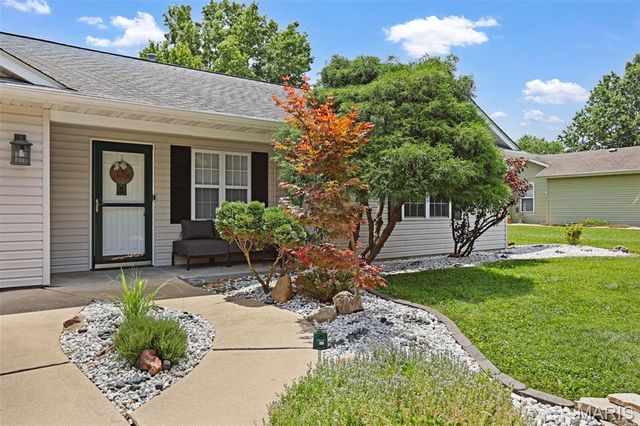 1092 Barbados Drive, Edwardsville, IL 62025