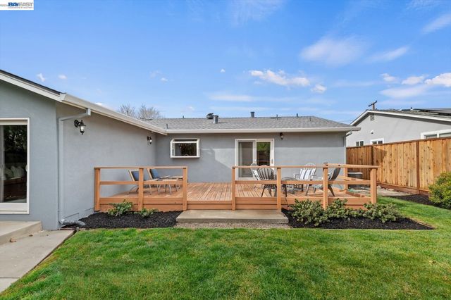 833 El Rancho Dr., Livermore, CA 94550