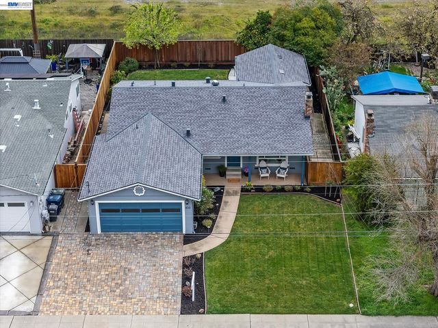 833 El Rancho Dr., Livermore, CA 94550