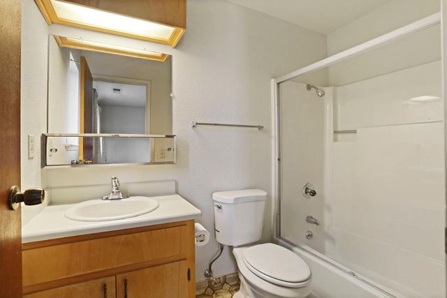 1013 Irene St, Stockton, CA 95206