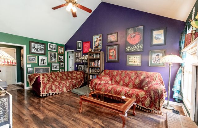 1032 Donoho Dr, Old Hickory, TN 37138