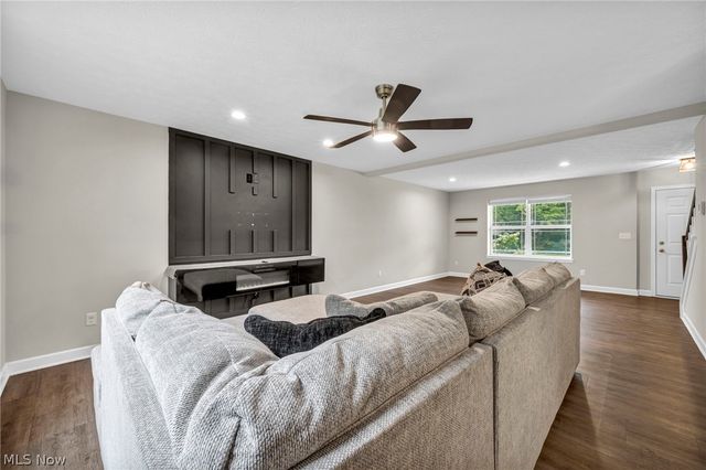 6823 Glendale Road, North Ridgeville, OH 44039