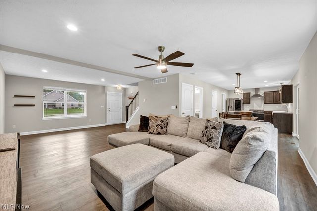 6823 Glendale Road, North Ridgeville, OH 44039