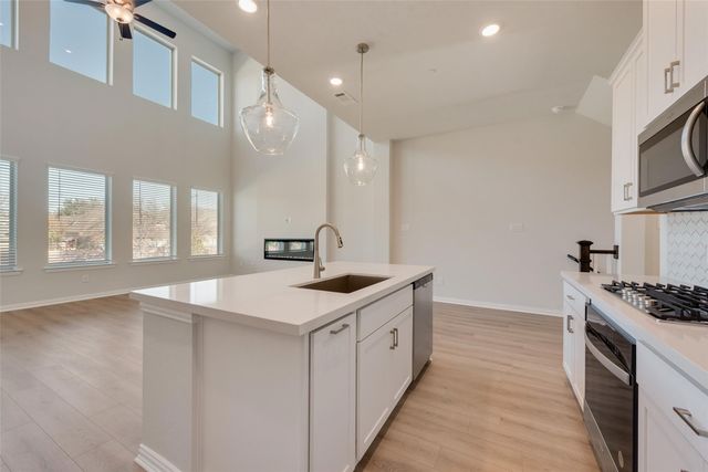 8370 Massive Drive, Frisco, TX 75034