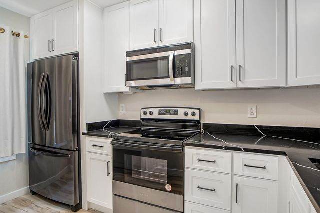 618 W Collins Street, Denton, TX 76201