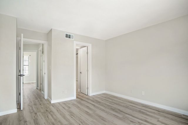 618 W Collins Street, Denton, TX 76201