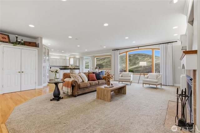 2008 Broadview North, Wenatchee, WA 98801