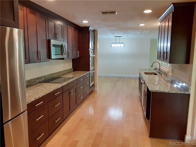 1350 W Buttonbush Drive, Beverly Hills, FL 34465