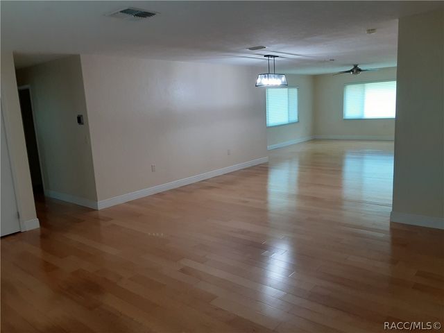 1350 W Buttonbush Drive, Beverly Hills, FL 34465