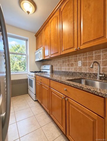 6535 Broadway 6E, Bronx, NY 10471