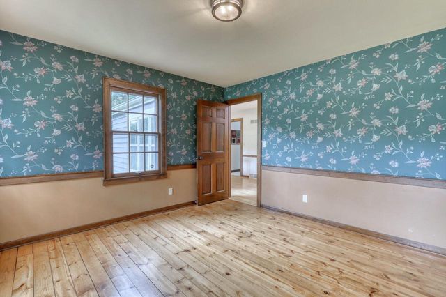 1895 Village Green COURT, Elm Grove, WI 53122