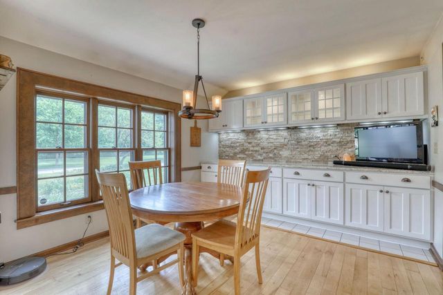 1895 Village Green COURT, Elm Grove, WI 53122