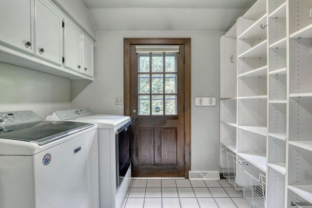 1895 Village Green COURT, Elm Grove, WI 53122