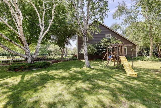 1895 Village Green COURT, Elm Grove, WI 53122