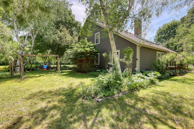 1895 Village Green COURT, Elm Grove, WI 53122