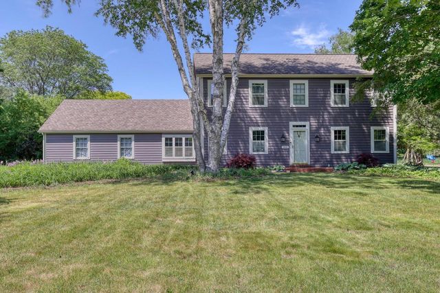 1895 Village Green COURT, Elm Grove, WI 53122