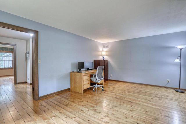 1895 Village Green COURT, Elm Grove, WI 53122