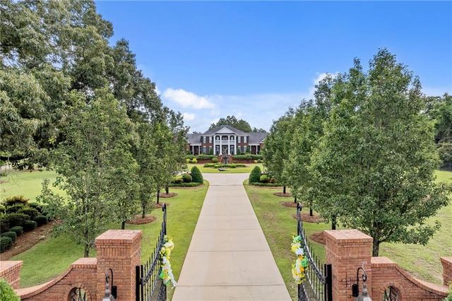 9110 Celeste Road, Saraland, AL 36571