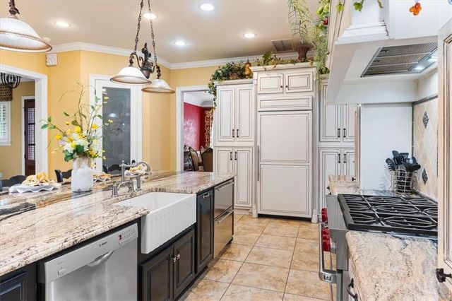 9110 Celeste Road, Saraland, AL 36571