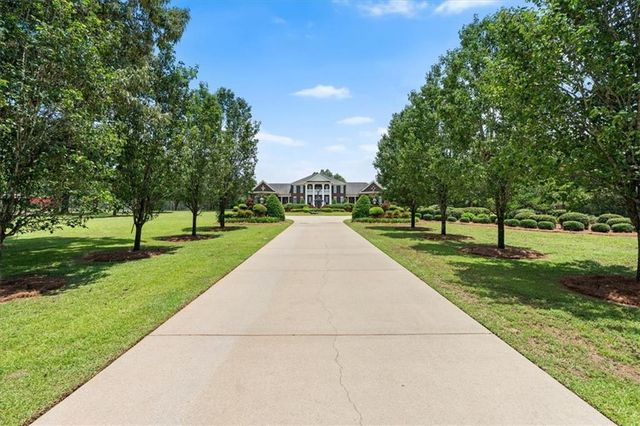 9110 Celeste Road, Saraland, AL 36571