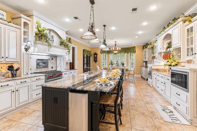 9110 Celeste Road, Saraland, AL 36571