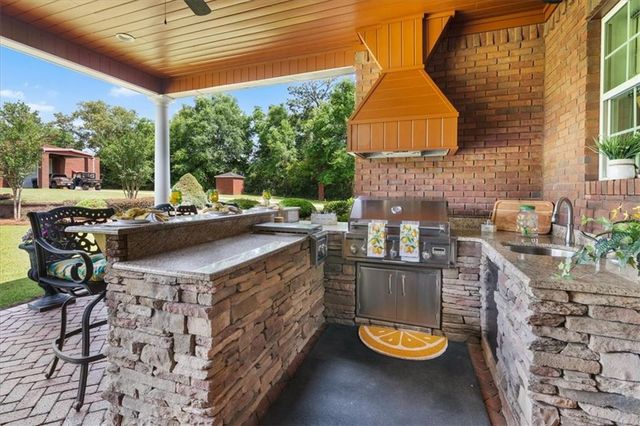 9110 Celeste Road, Saraland, AL 36571