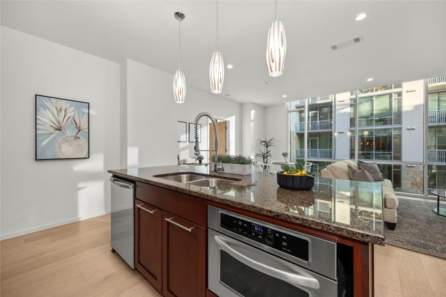 1600 Barton Springs RD 5203, Austin, TX 78704