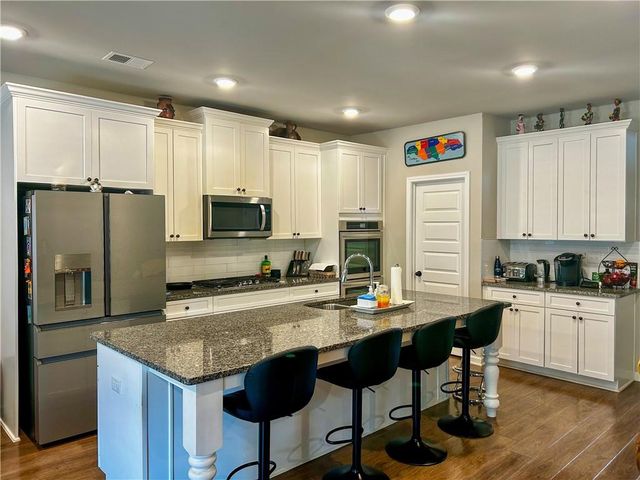 521 Redchurch Drive, Mcdonough, GA 30252