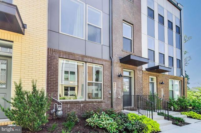 5004 OAKMOORE DR, Rockville, MD 20852