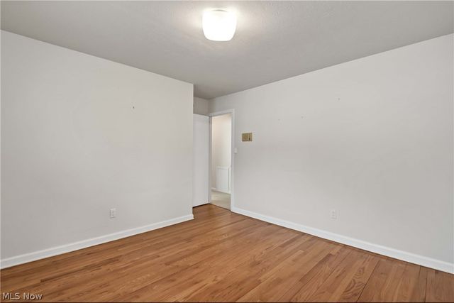 30513 Ednil Drive, Bay Village, OH 44140