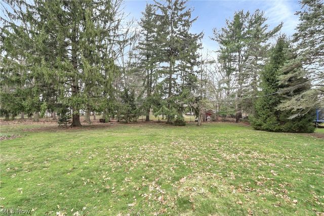 30513 Ednil Drive, Bay Village, OH 44140