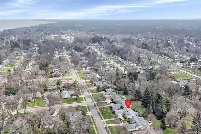 30513 Ednil Drive, Bay Village, OH 44140