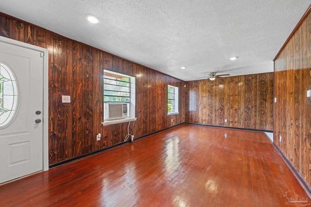 3403 W Hernandez, Pensacola, FL 32505