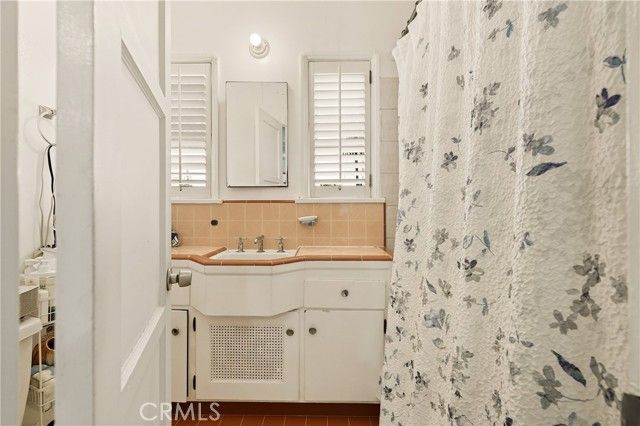 7015 Templeton, Huntington Park, CA 90255