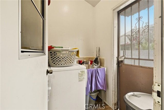 7015 Templeton, Huntington Park, CA 90255