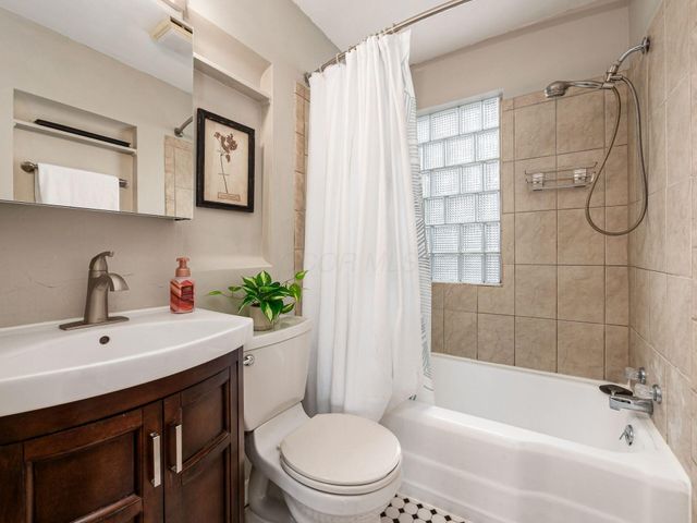 1459 Elmwood Avenue, Columbus, OH 43212