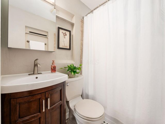 1459 Elmwood Avenue, Columbus, OH 43212