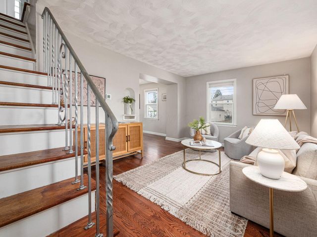 1459 Elmwood Avenue, Columbus, OH 43212