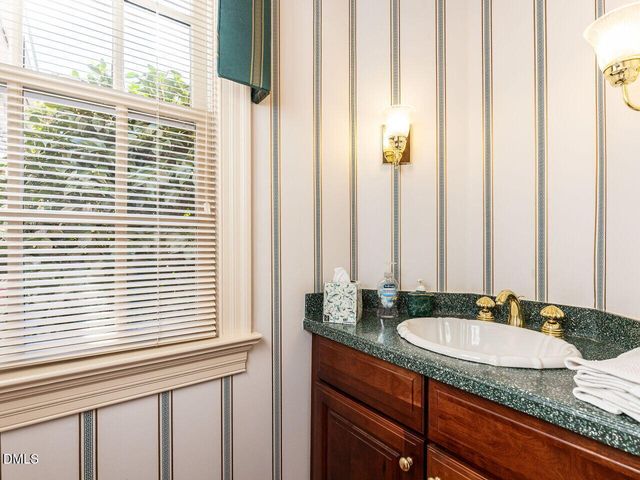 6001 Atkins Farm Court, Raleigh, NC 27606