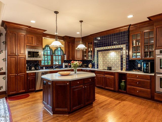 6001 Atkins Farm Court, Raleigh, NC 27606