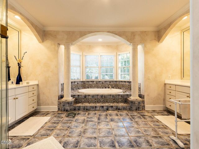 6001 Atkins Farm Court, Raleigh, NC 27606