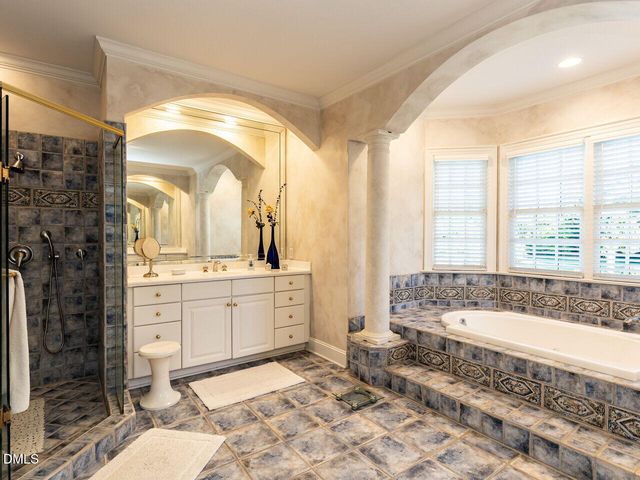 6001 Atkins Farm Court, Raleigh, NC 27606