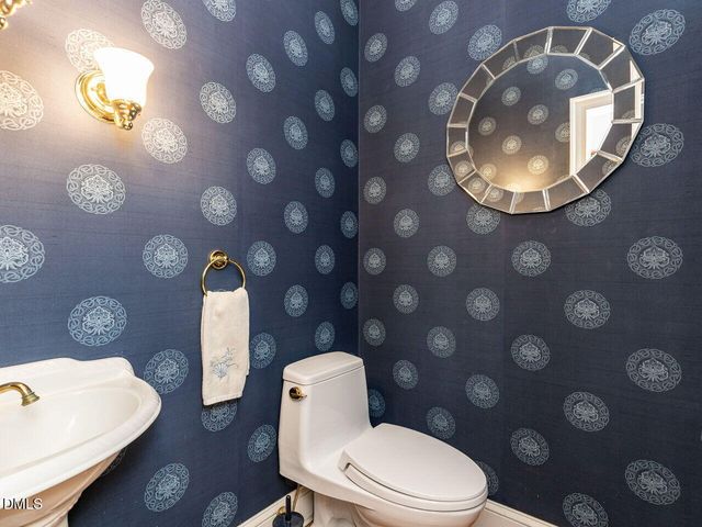 6001 Atkins Farm Court, Raleigh, NC 27606